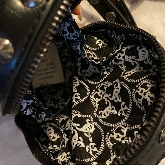 💀 Molded Skull Studded Evening Wristlet Belt Bag Pouch - Picture 4 of 9